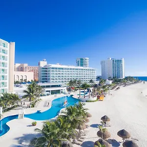 4* Semesteranläggning (resort) Krystal