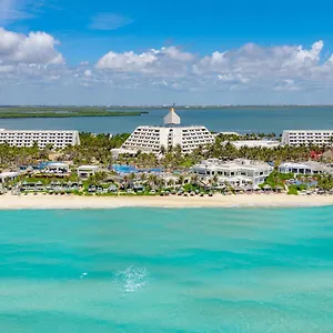 Rezort The Pyramid By Oasis, Cancún