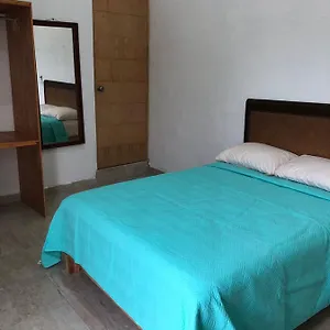 Bed & Breakfast Airport Sleepy, Cancún